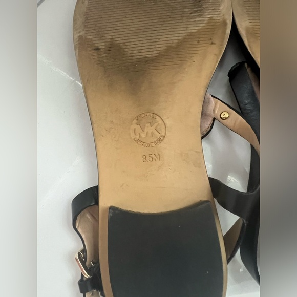 Michael Kors Sandals size 8.5 - Picture 4 of 9